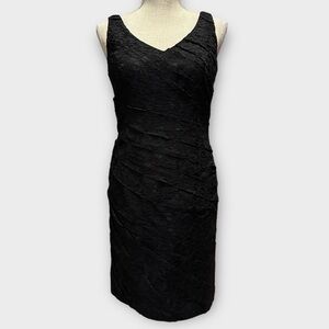 Ann Taylor Dress Black Sheath Lace V-Neck Sleeveless Women’s Size 4